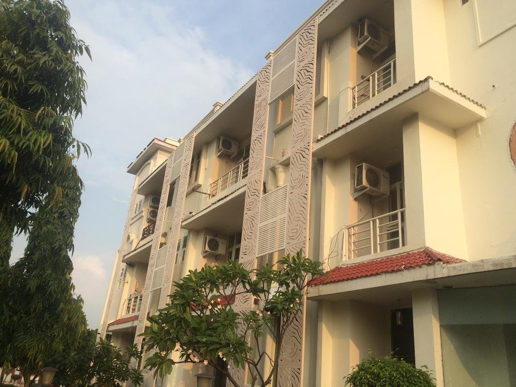 Grand Heritage Resort Greater Noida Exterior photo