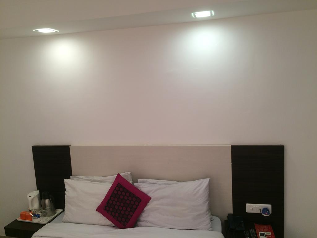 Grand Heritage Resort Greater Noida Room photo